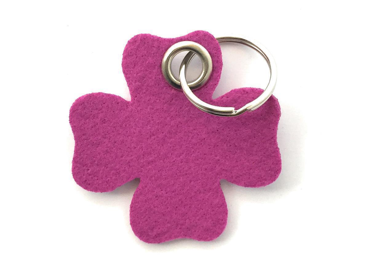 Glücksklee - Schlüsselanhänger Filz in magenta mit Druck 4-fbg