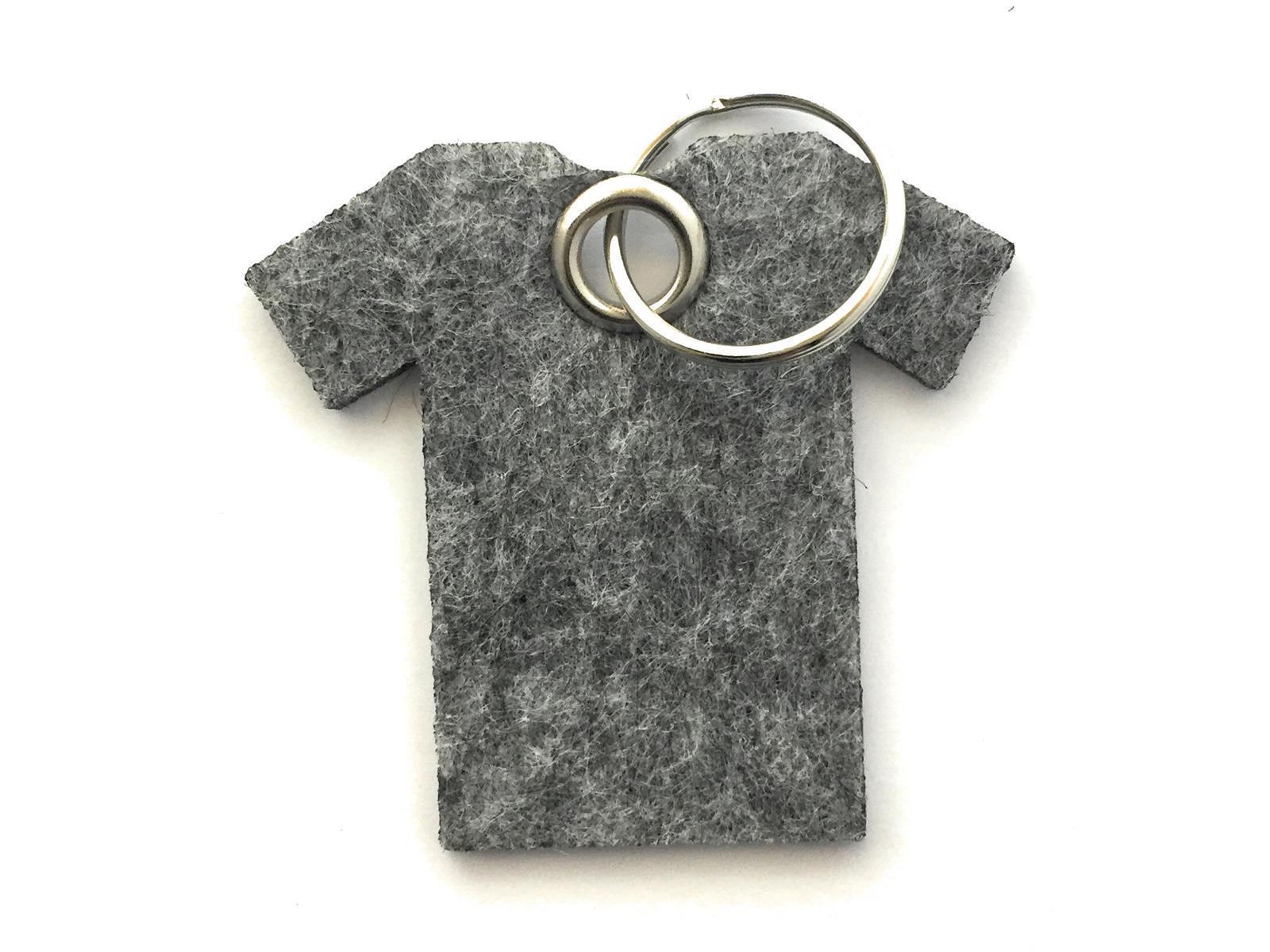 T-Shirt - Schlüsselanhänger Filz in grau meliert mit Druck 4-fbg