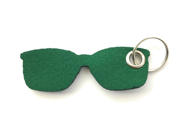 Brille - Filz-Schlüsselanhänger - Farbe: waldgrün - optional mit Gravur / Aufdruck